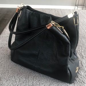 Coach Black Leather Gandbag
